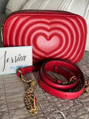 Jes Crossbody Quilted Heart Edition